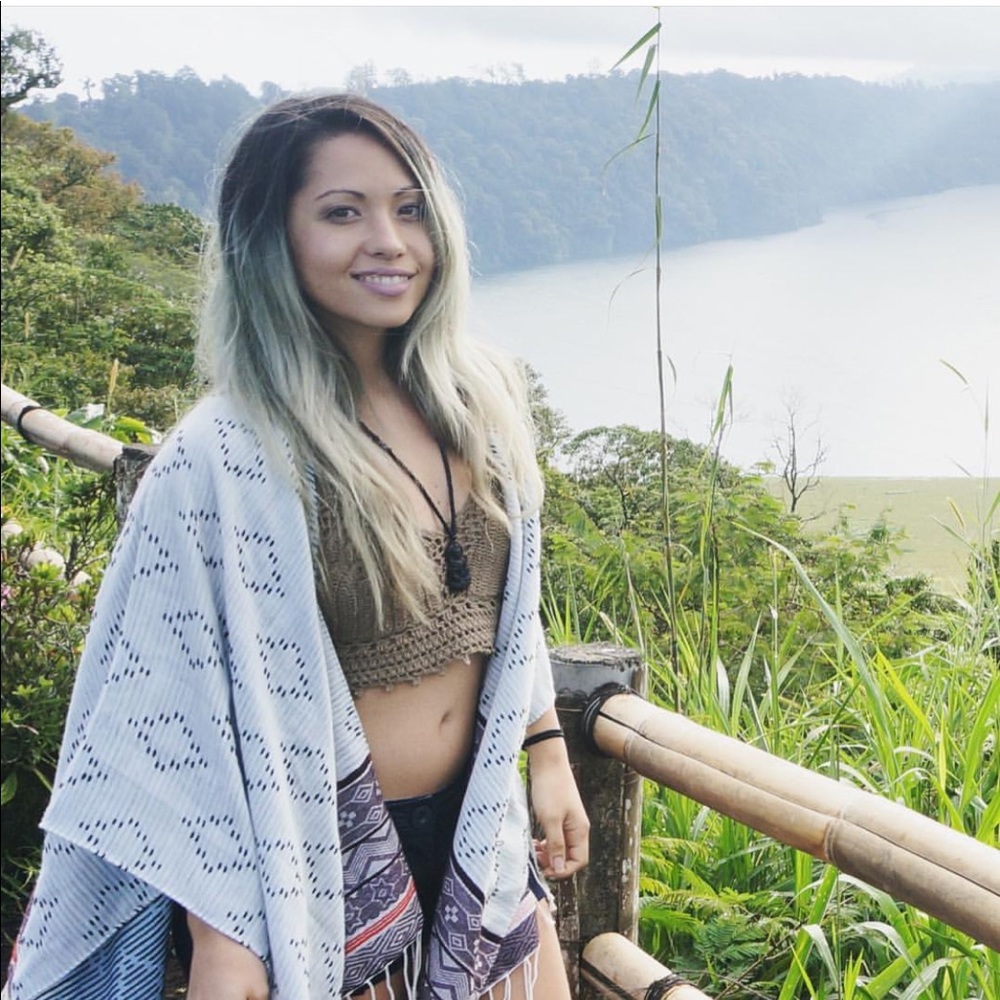 Meet your posher 🌙 ✨